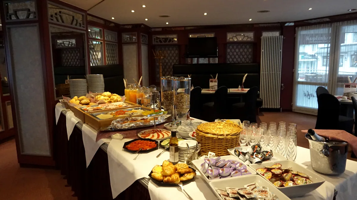 Breakfast room at Hotel Willinger Mitte