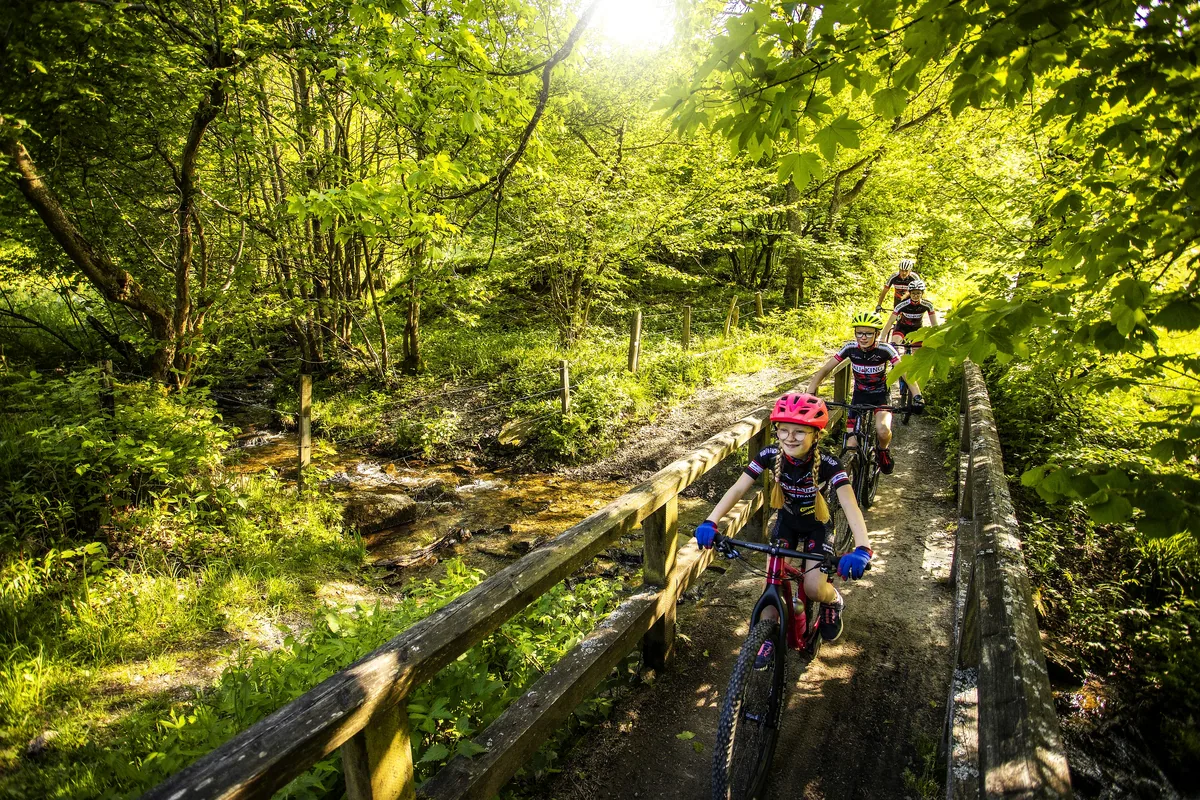 Familie unterwegs bei Willingen